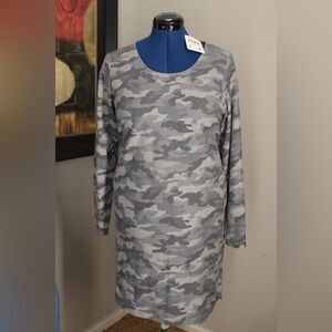 Davi & Dani Women's Sz L Camoufalge Print Long Sleeve‎ Midi Dress NWT Military